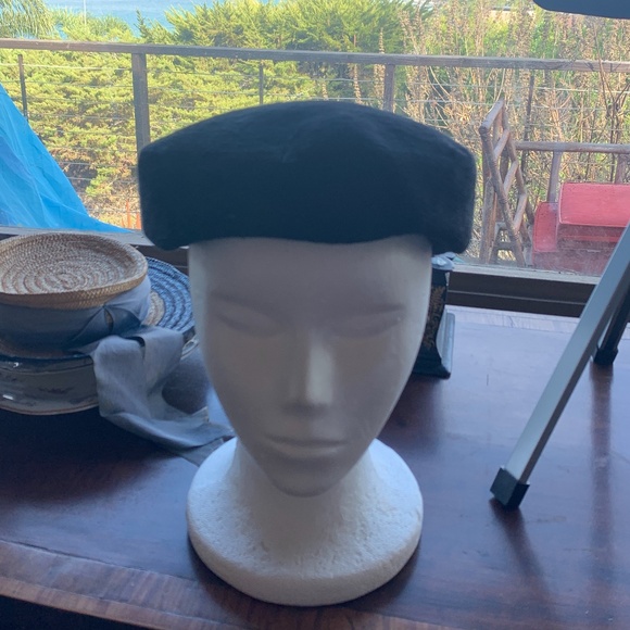 Christian Dior (1960s) Marc Bohan Fur Pillbox? Hat - Picture 9 of 12